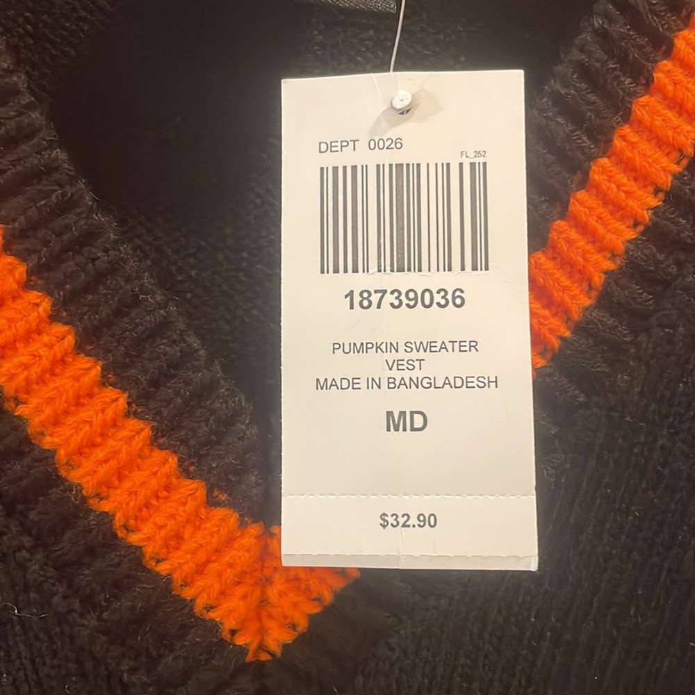 Women’s V-neck jack-o’-lantern vest - Picture 6 of 8